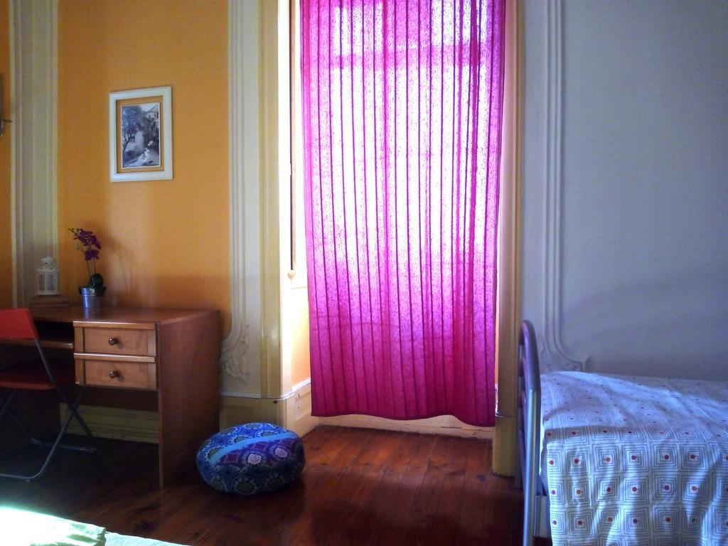 Refuge In Santa Marta Hotel Lisbon Room photo